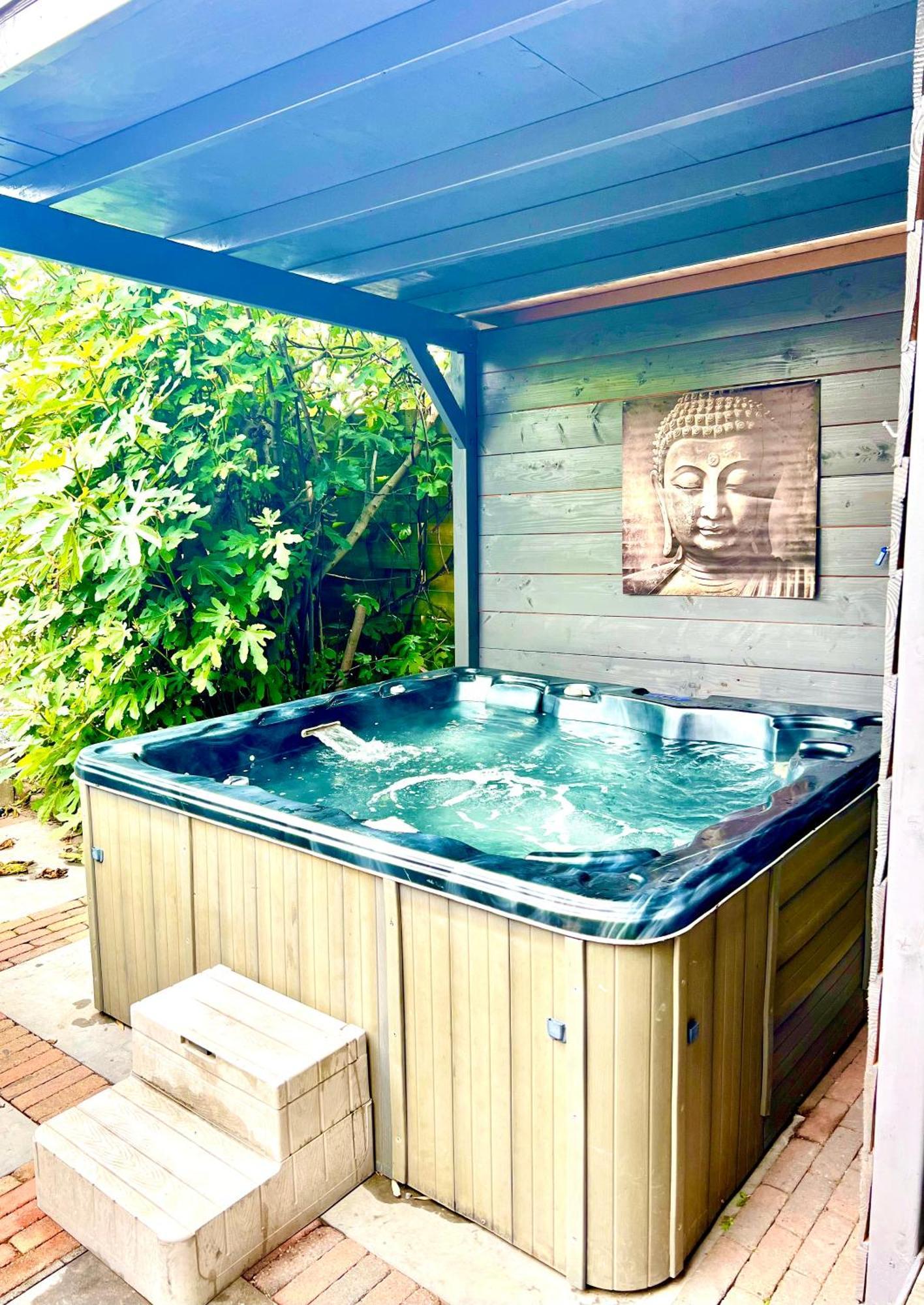 Buddha Style Family House & Jacuzzi & Sauna Near Amsterdam Vijfhuizen المظهر الخارجي الصورة
