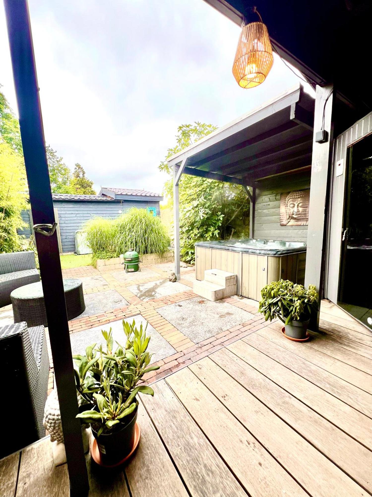 Buddha Style Family House & Jacuzzi & Sauna Near Amsterdam Vijfhuizen المظهر الخارجي الصورة